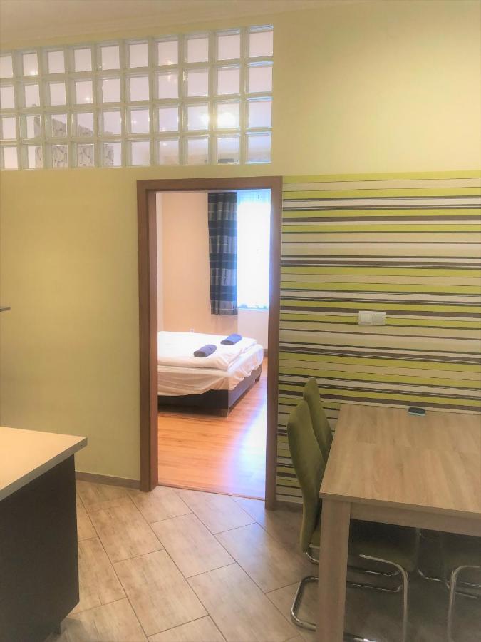 Corvin Square Apartment Budapest Bagian luar foto