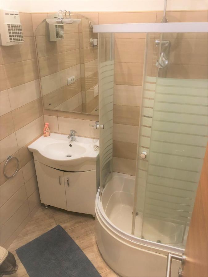 Corvin Square Apartment Budapest Bagian luar foto